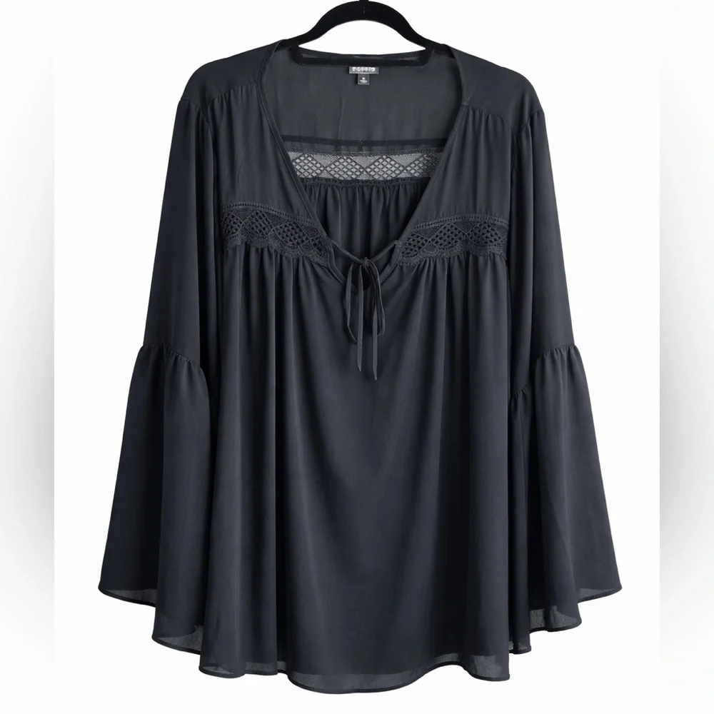Torrid pheasant style black blouse w/lace trim detail size 3X - Picture 2 of 4